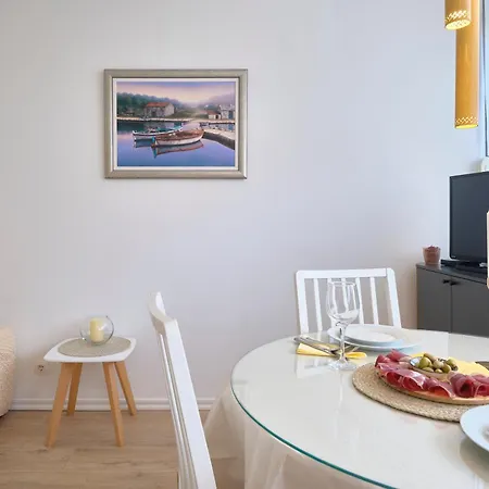 Apartment Sunny Split